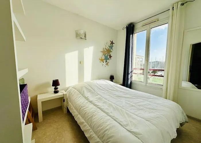 Port Bougainville * Rochefort (Charente-Maritime)